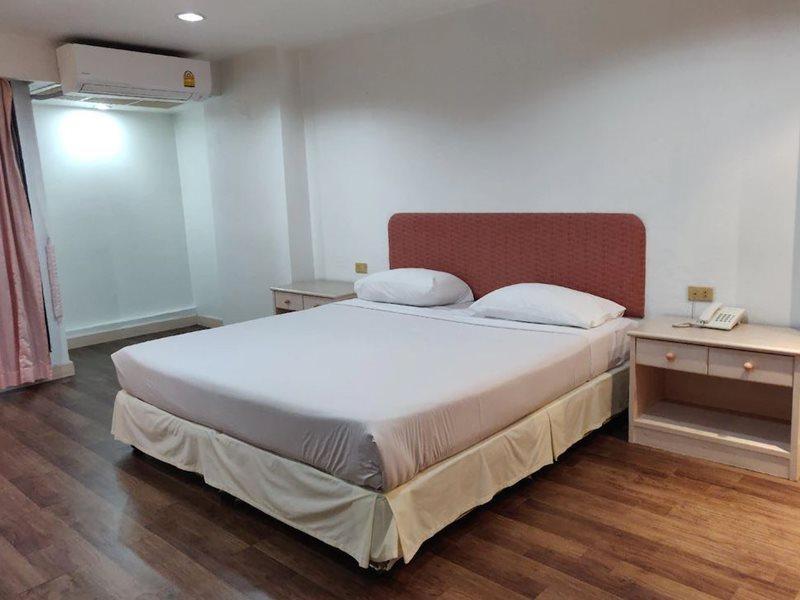 Lee Place Hotel Bangkok Exterior photo