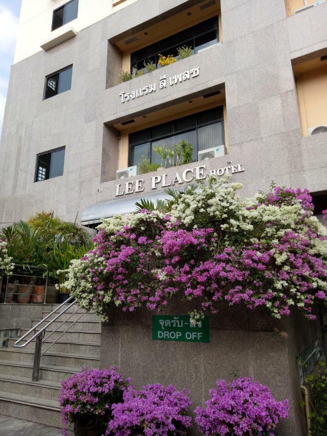 Lee Place Hotel Bangkok Exterior photo